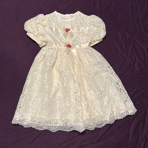 I’m wearing Kloz vintage girls dress